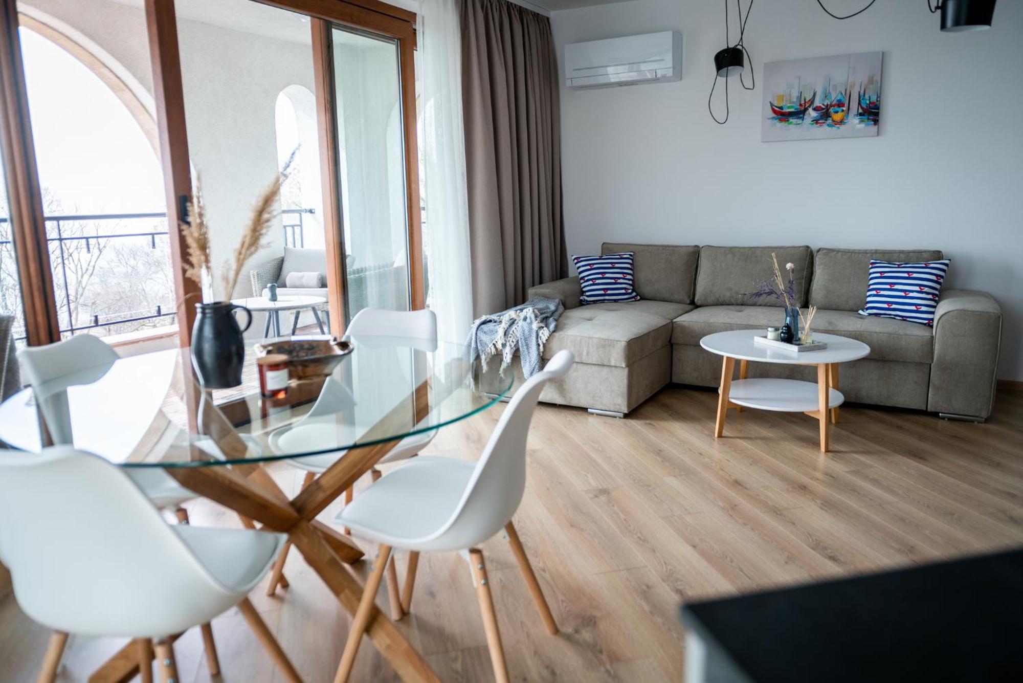 Queen'S Palace Balchik Apartment Exterior photo