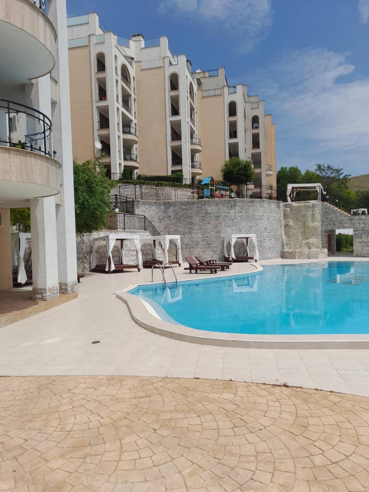 Queen'S Palace Balchik Apartment Exterior photo